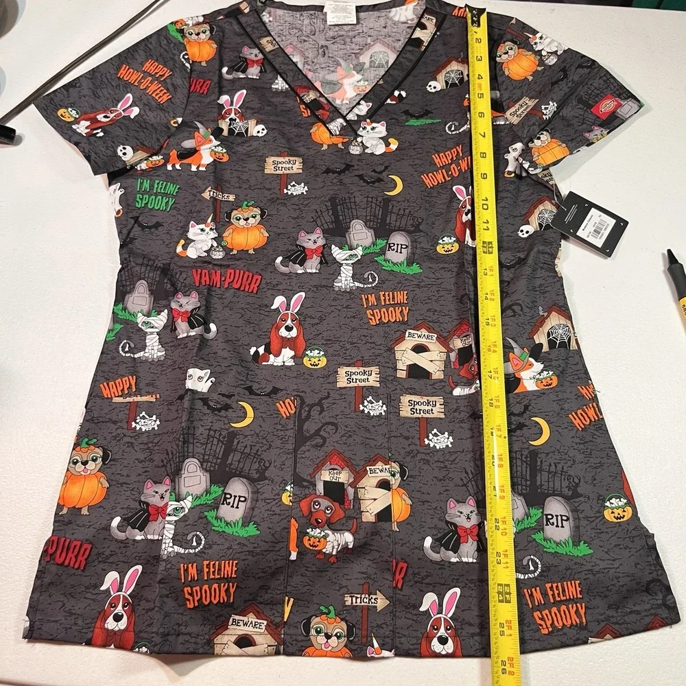 NWT Dickies Halloween Scrub Top Women's Medical Veterinary‎ Dogs Cats XS DK709